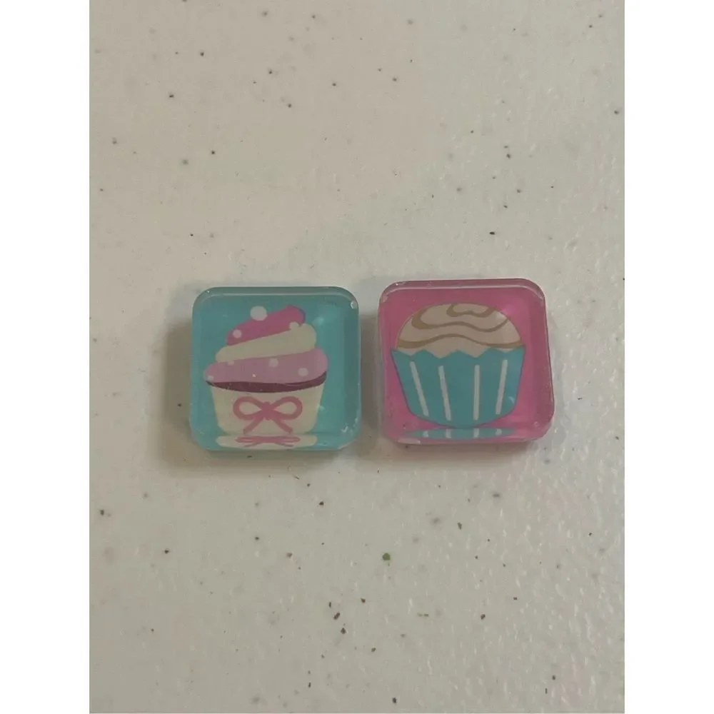Cupcake cake magnets clips and note holders set of 13